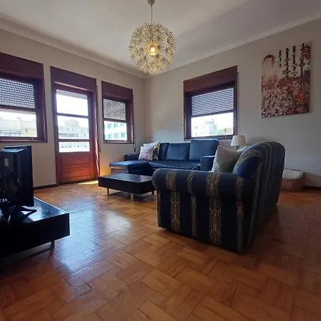 Spacious Family Apartment In Bom Sucesso Free Park דירה